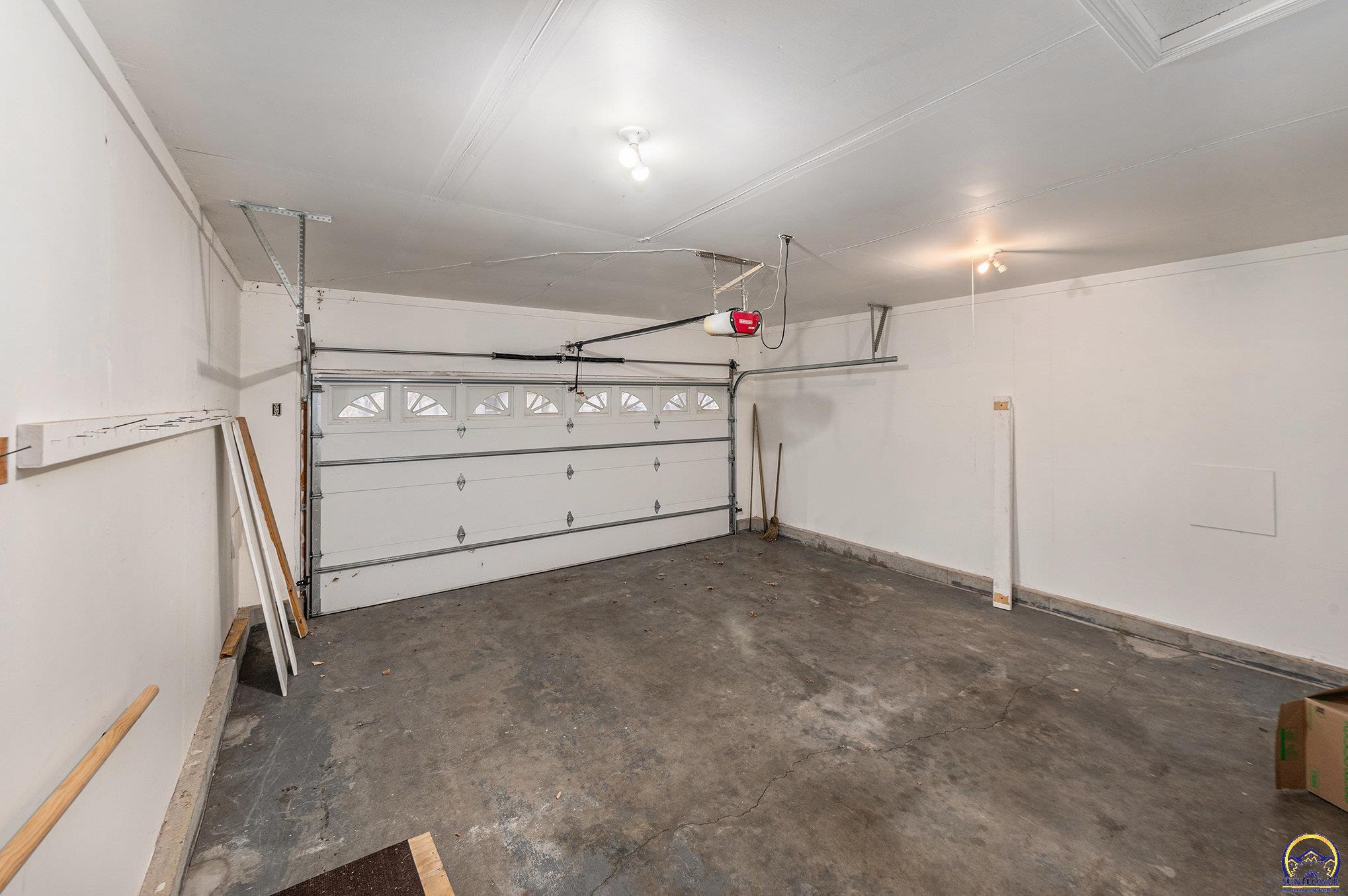 3525 Southwest Kent Court Topeka, KS 66614 - Photo 21 of 29