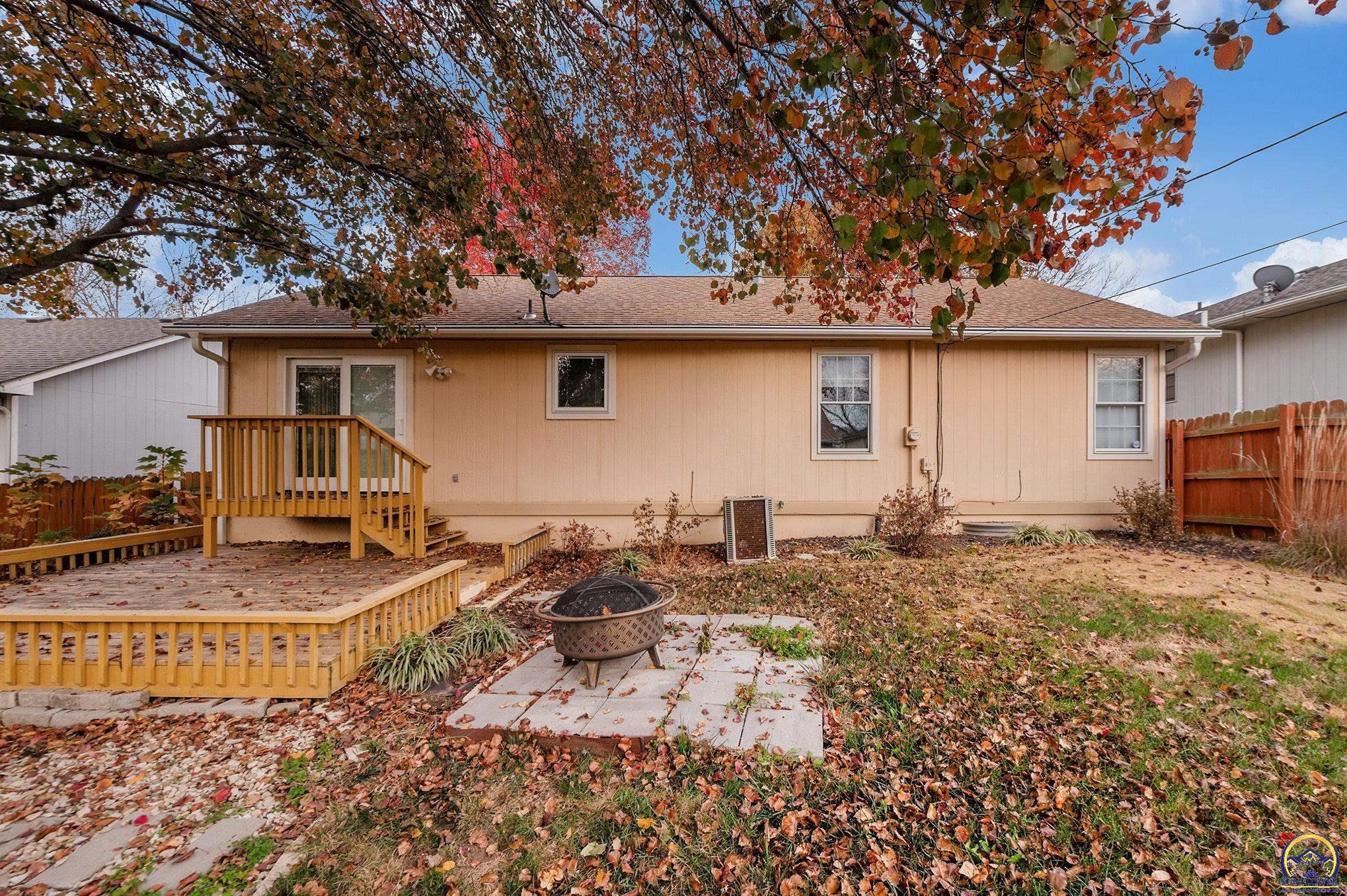 3525 Southwest Kent Court Topeka, KS 66614 - Photo 24 of 29