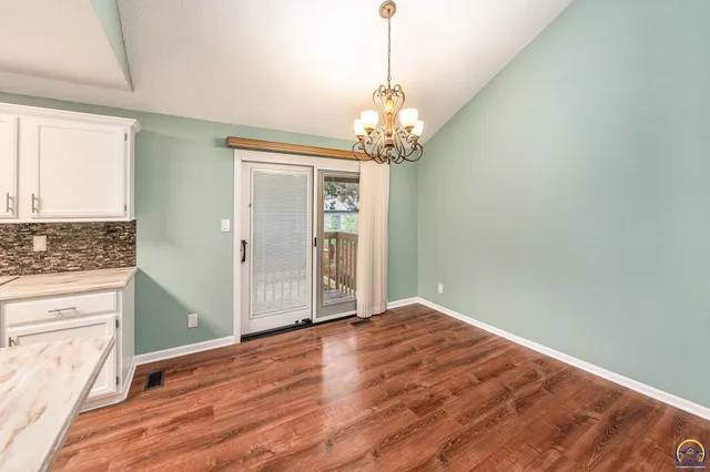 $274,900 | 3525 Southwest Kent Court, Topeka, KS 66614