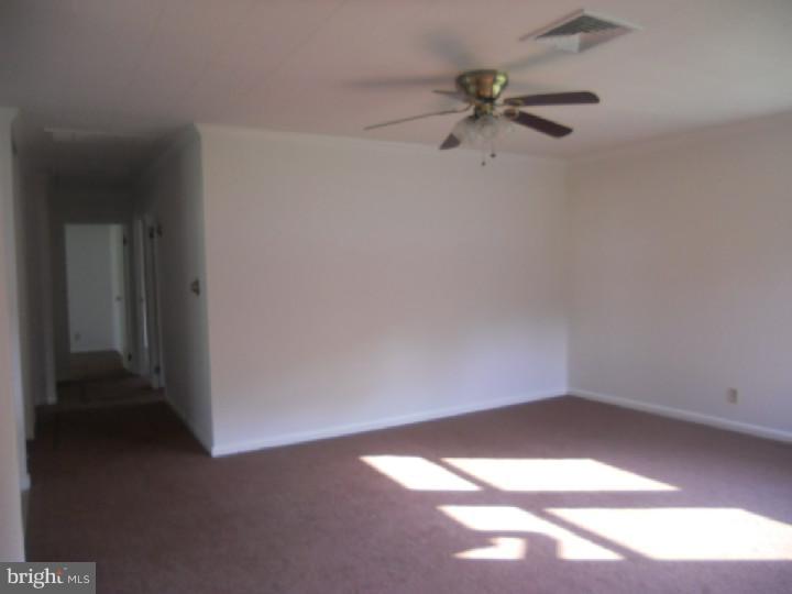 130 Blough Road Fairless Hills, PA 19030 - Photo 4 of 16 Living Room