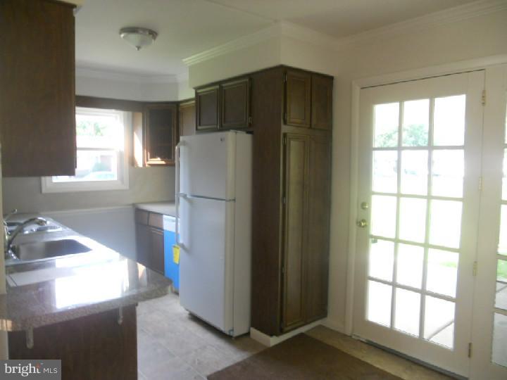 130 Blough Road Fairless Hills, PA 19030 - Photo 6 of 16 Kitchen