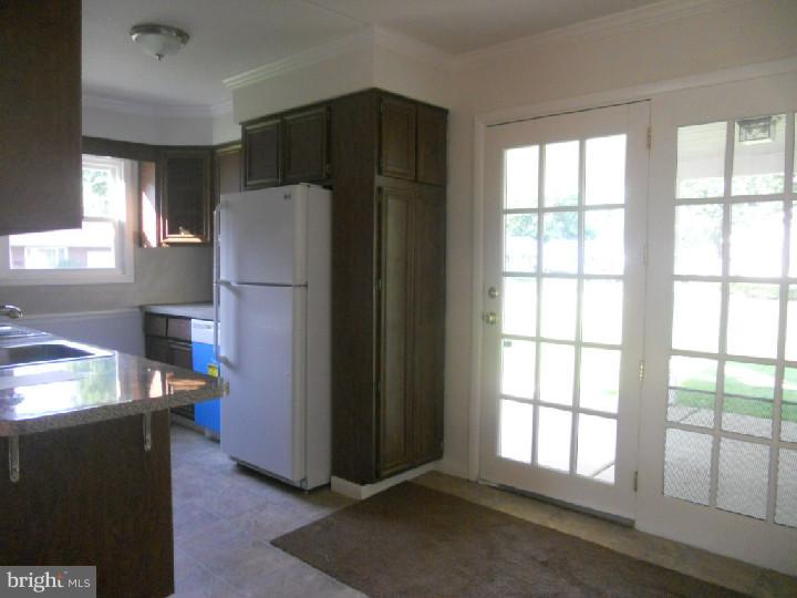 130 Blough Road Fairless Hills, PA 19030 - Photo 7 of 16 Kitchen