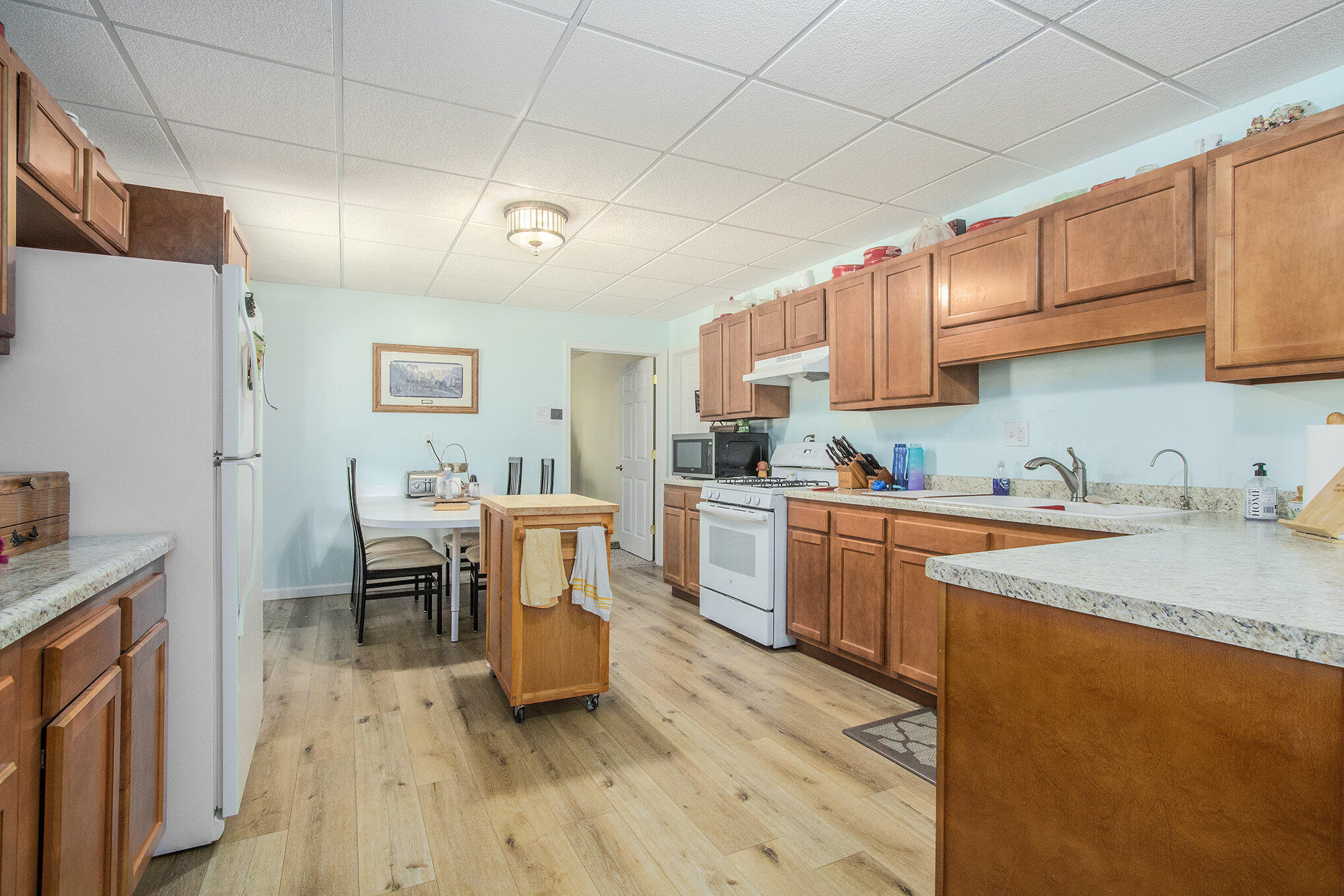 69154 Elkhart Road Edwardsburg, MI 49112 - Photo 12 of 42 028_img_4552_59