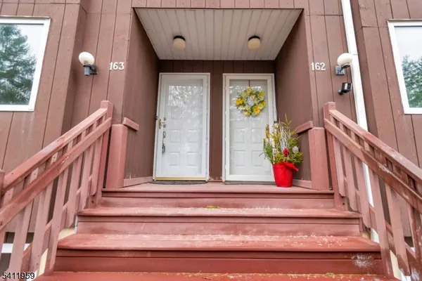 a view of entryway