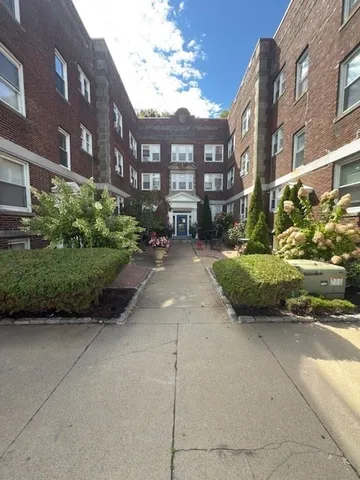 $1,800 | 15 Ives Street, Unit 26, Beverly, MA 01915