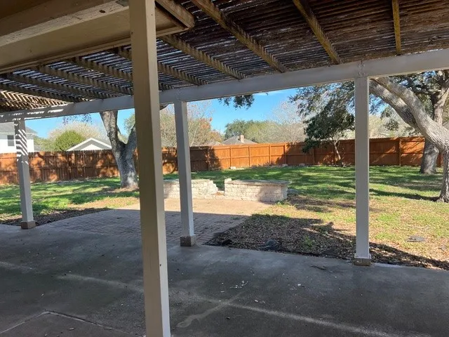 $2,500 | 4226 Cowhouse Creek Court, Corpus Christi, TX 78410