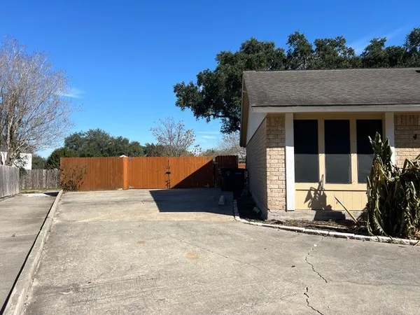 a view of entrance gate of house