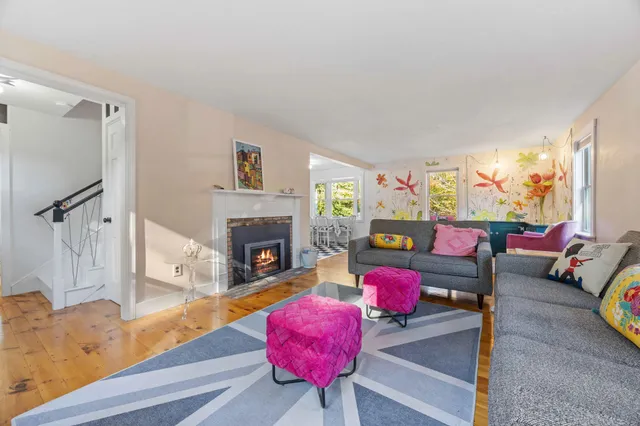 $619,900 | 18 Carlton Road, Buzzards Bay, MA 02532