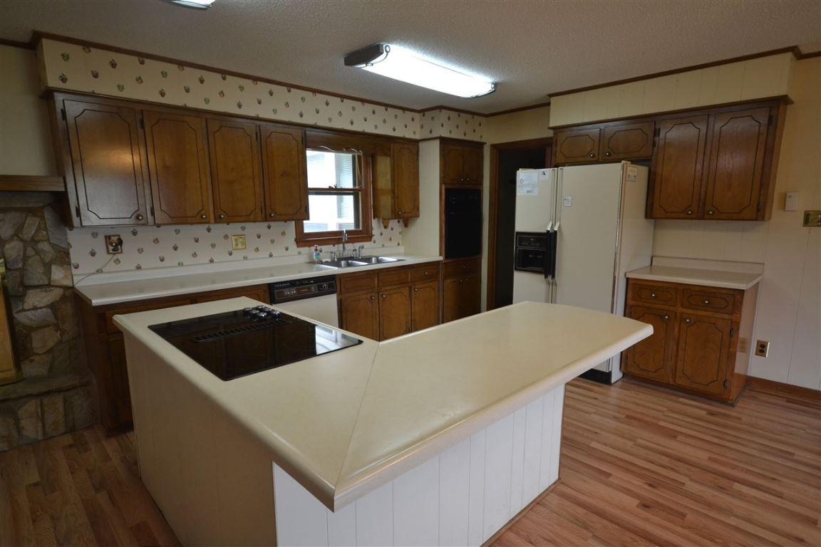 110 Cedar Pond Road Hartwell, GA 30643 - Photo 2 of 13 Gallery Image 2