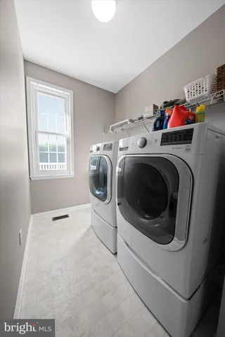 $750,000 | 7 Warbler Court, Newark, DE 19711