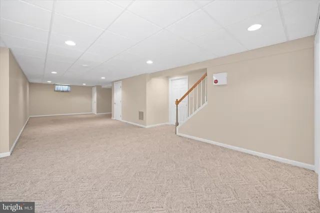 $750,000 | 7 Warbler Court, Newark, DE 19711