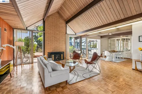 $1,350,000 | 8077 Shay Drive, Oakland, CA 94605