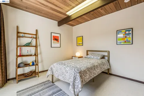 $1,350,000 | 8077 Shay Drive, Oakland, CA 94605