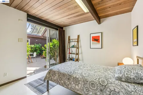 $1,350,000 | 8077 Shay Drive, Oakland, CA 94605
