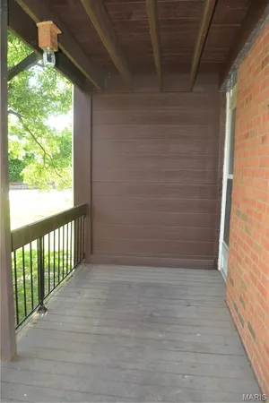 $1,600 | 1937 Greenpoint Drive, Unit 203, Kirkwood, MO 63122