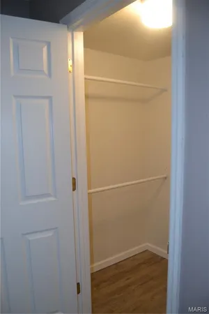 $1,600 | 1937 Greenpoint Drive, Unit 203, Kirkwood, MO 63122