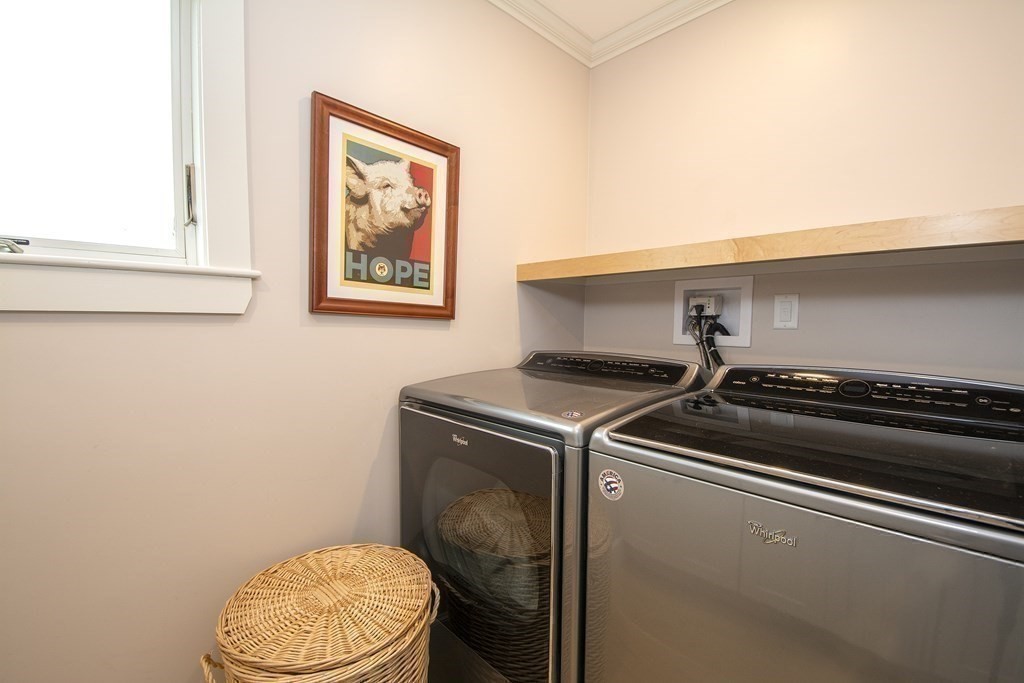 61 Seaside Road Scituate, MA 02066 - Photo 31 of 39 a utility room with dryer and washer