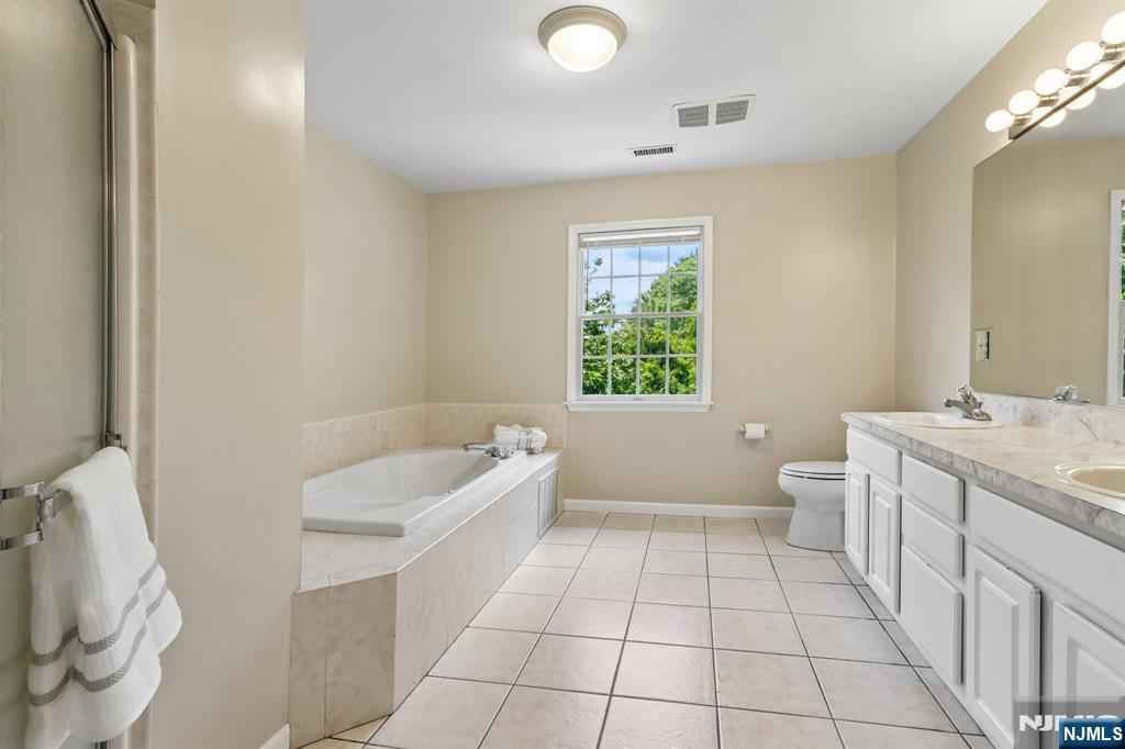 55 Sand Road Fairfield, NJ 07004 - Photo 17 of 30