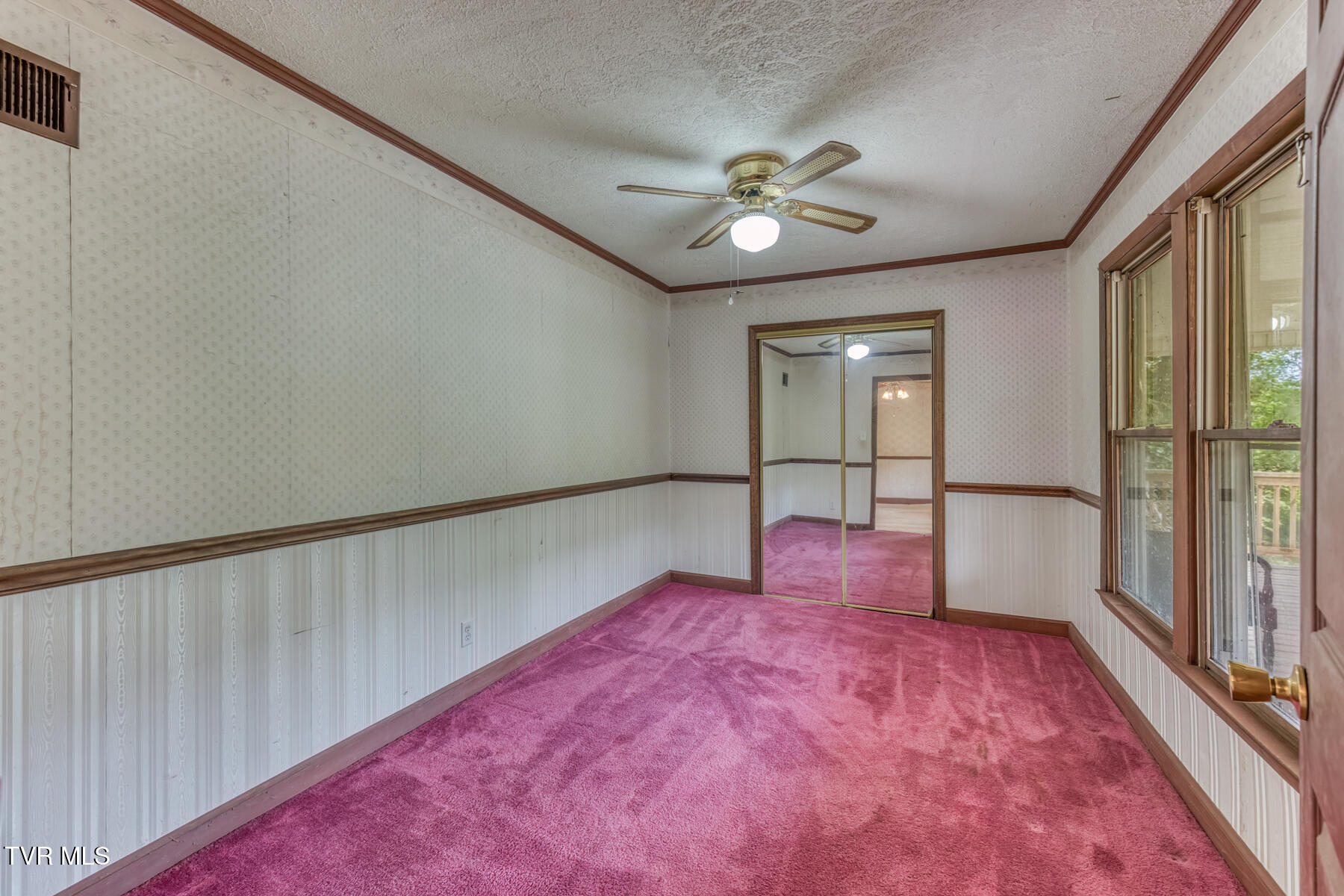 16905 Kingsport Highway Fall Branch, TN 37656 - Photo 21 of 81 16905 Kingsport Hwy-19