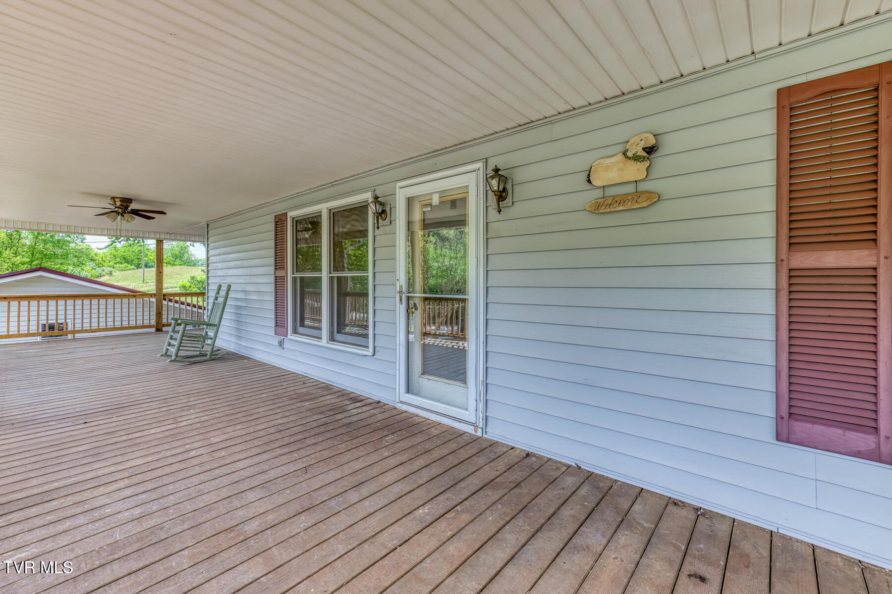 16905 Kingsport Highway Fall Branch, TN 37656 - Photo 8 of 81 16905 Kingsport Hwy-8