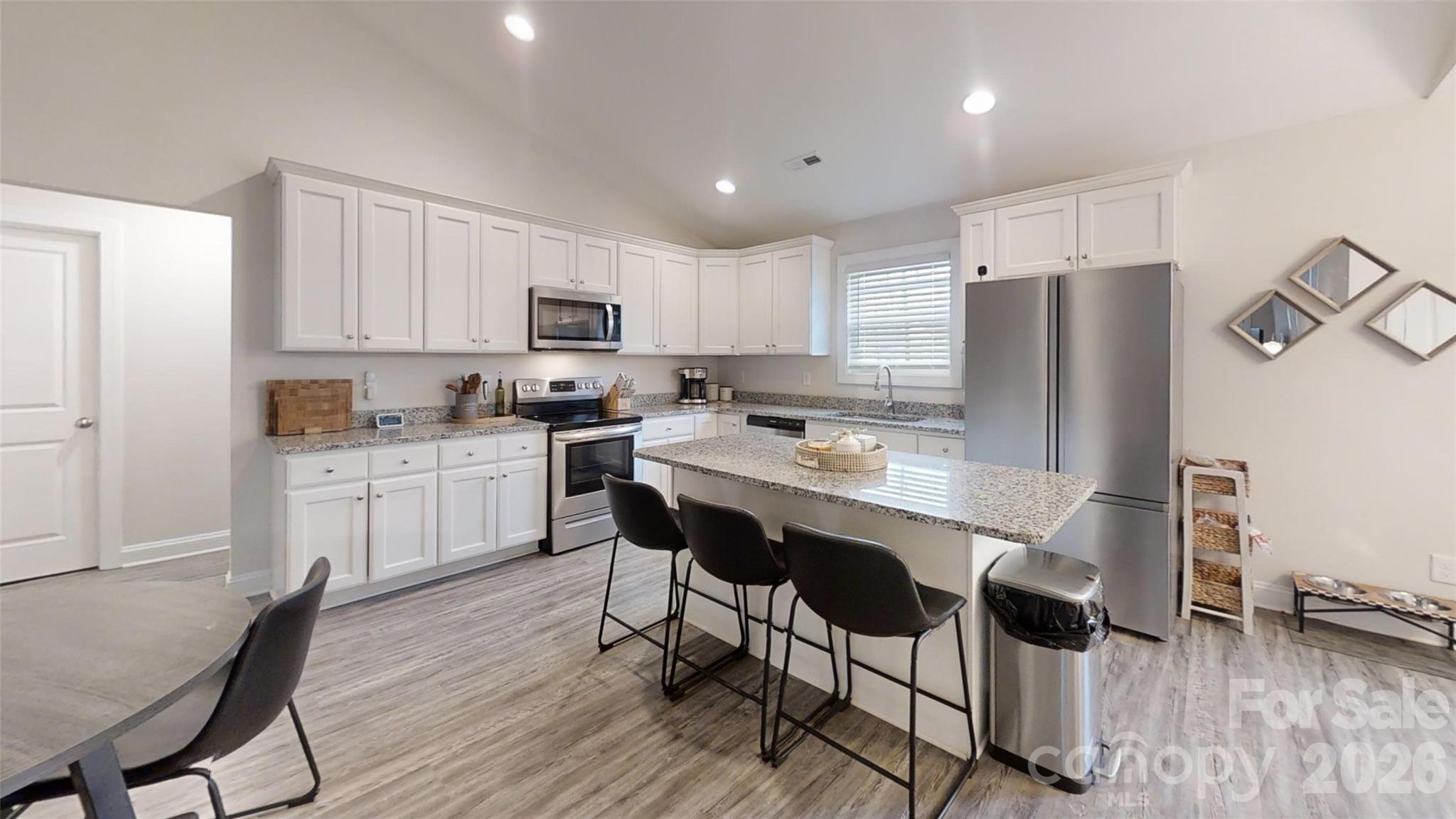 620 13th Street Southwest Hickory, NC 28602 - Photo 7 of 22