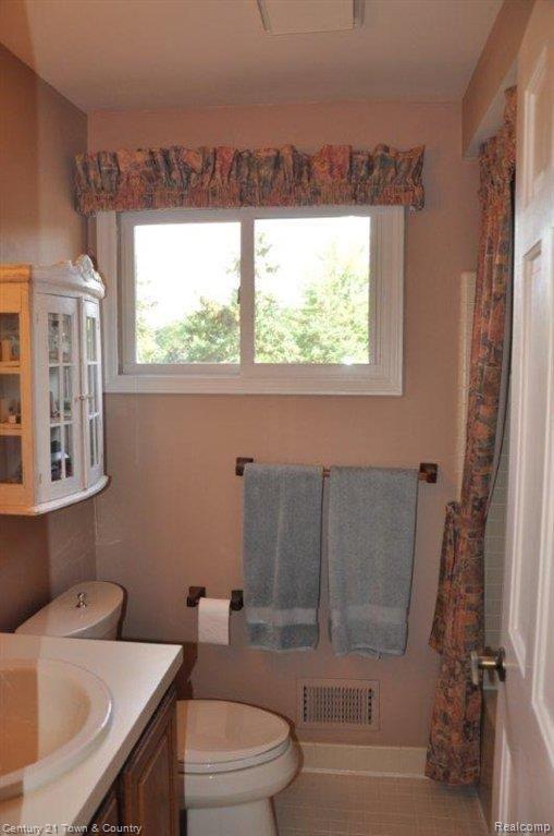 44 Grosse Pines Drive Rochester, MI 48309 - Photo 14 of 16 Full bath