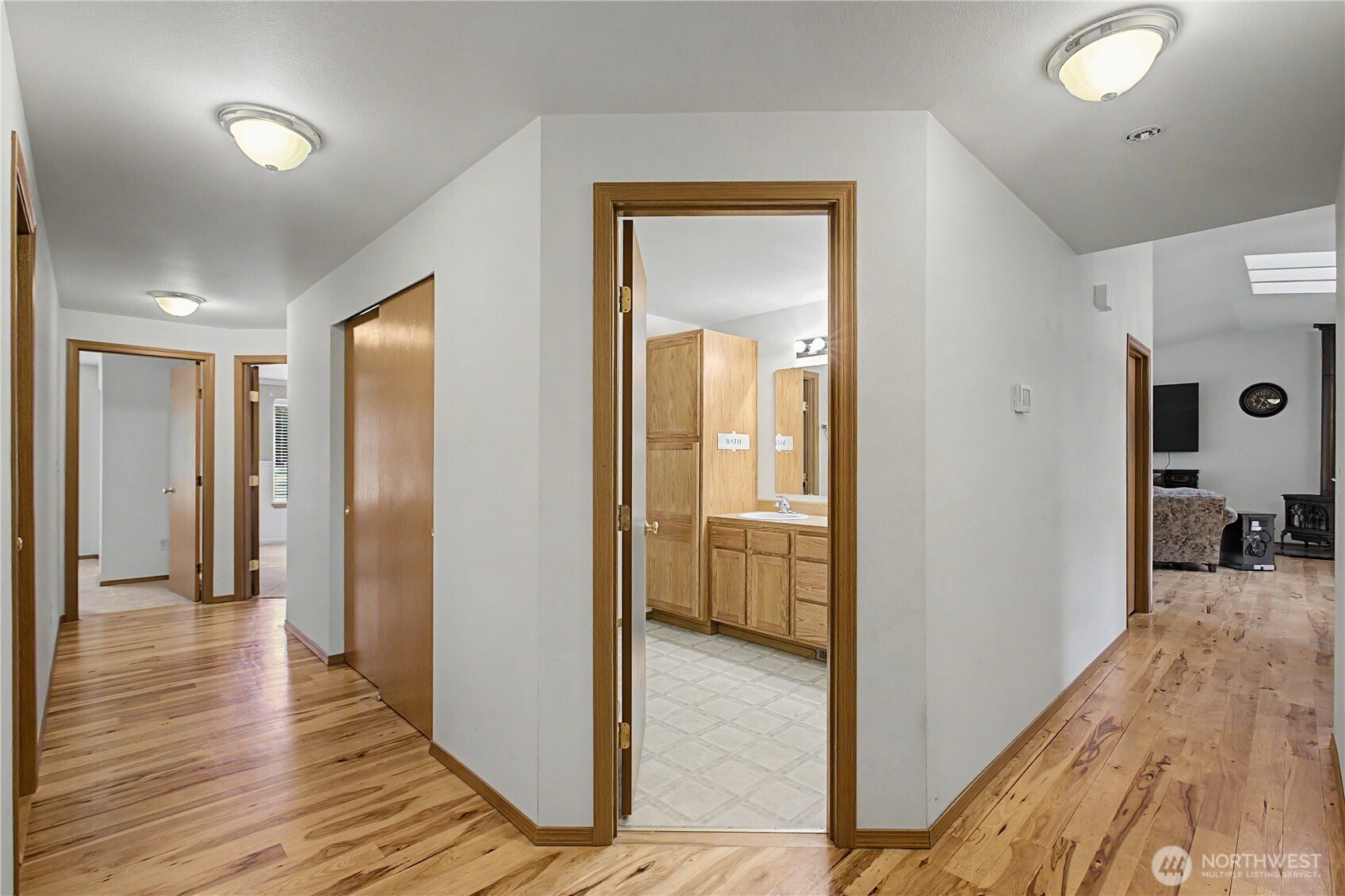 10548 179th Avenue Southwest Rochester, WA 98579 - Photo 11 of 36
