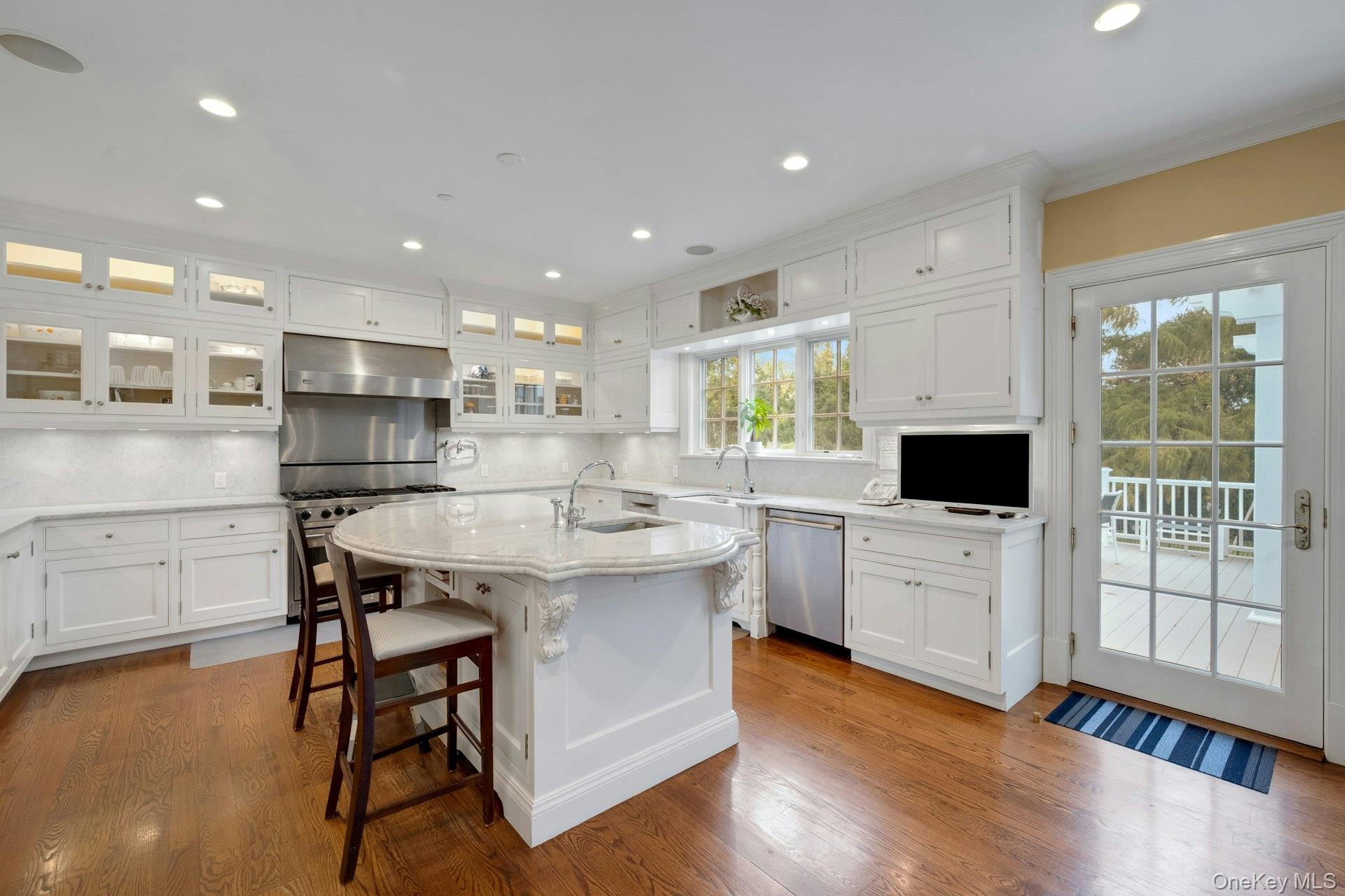 1 Garden Road Scarsdale, NY 10583 - Photo 9 of 47