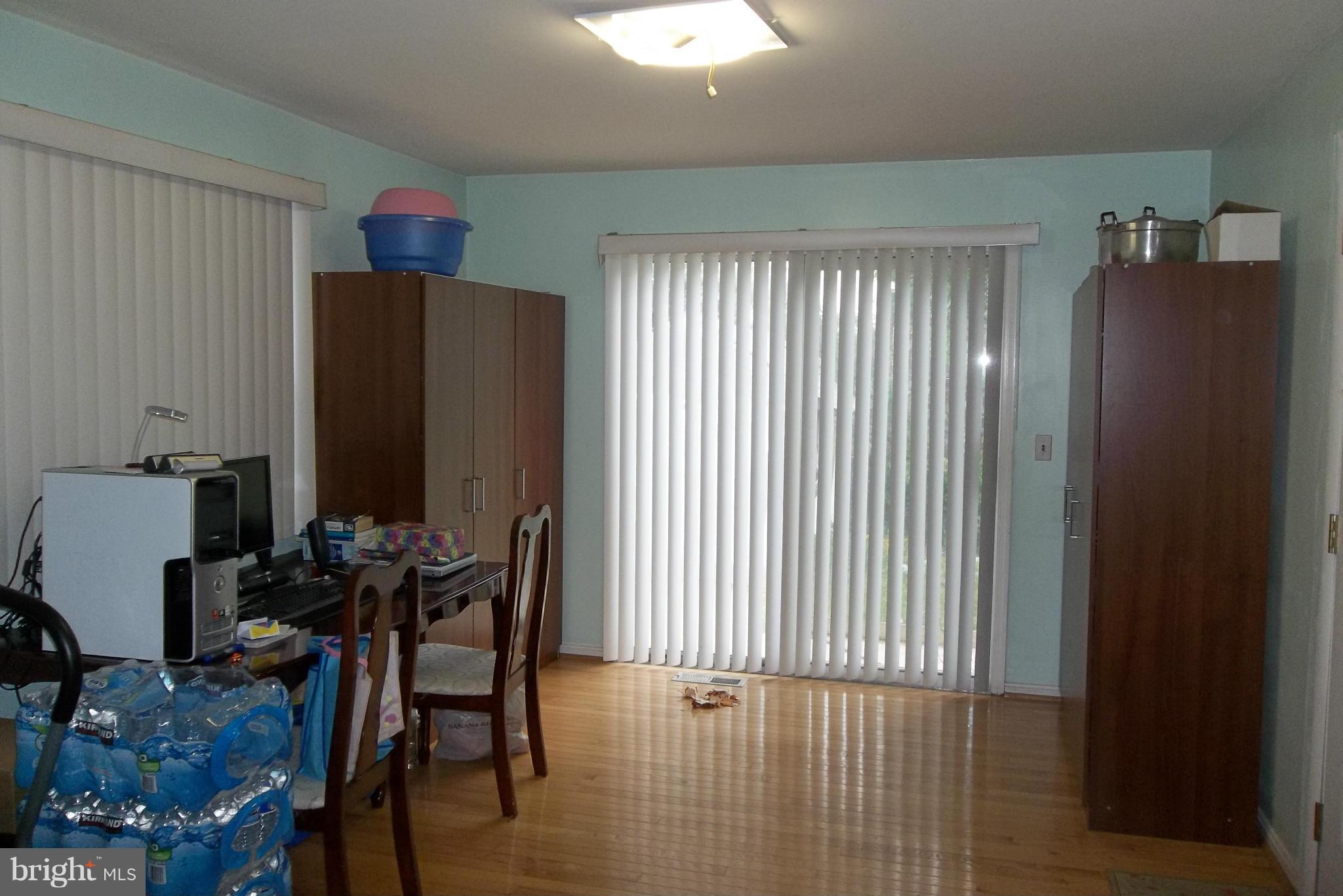 5011 Edgewood Road College Park, MD 20740 - Photo 4 of 15 Dining Room