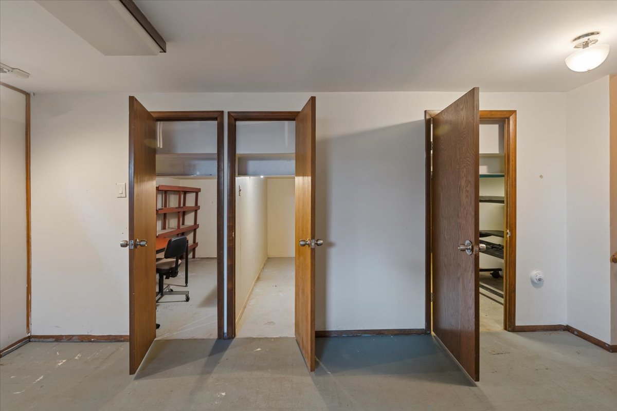 2939 East Hickory Lane Crete, IL 60417 - Photo 34 of 39