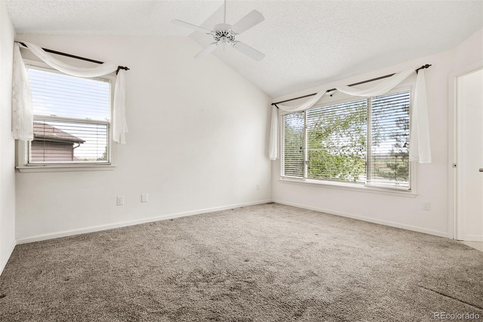 5542 Wickerdale Place Highlands Ranch, CO 80130 - Photo 13 of 28