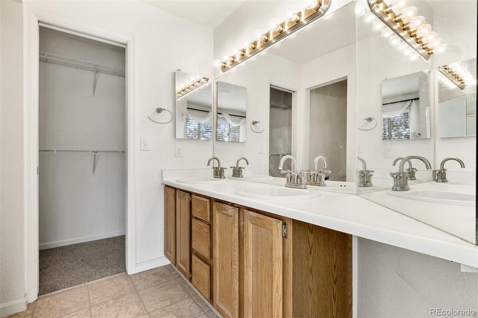 5542 Wickerdale Place Highlands Ranch, CO 80130 - Photo 16 of 28