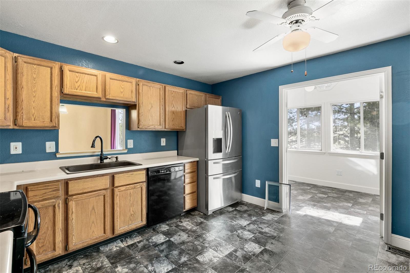 5542 Wickerdale Place Highlands Ranch, CO 80130 - Photo 5 of 28