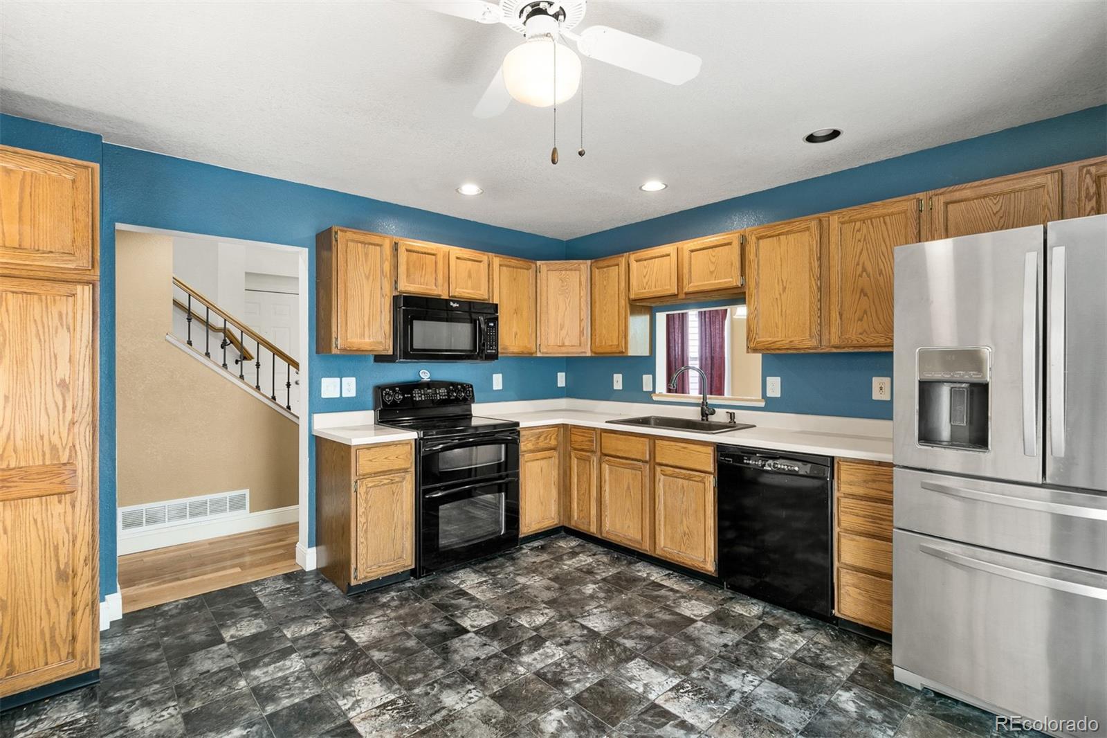 5542 Wickerdale Place Highlands Ranch, CO 80130 - Photo 6 of 28