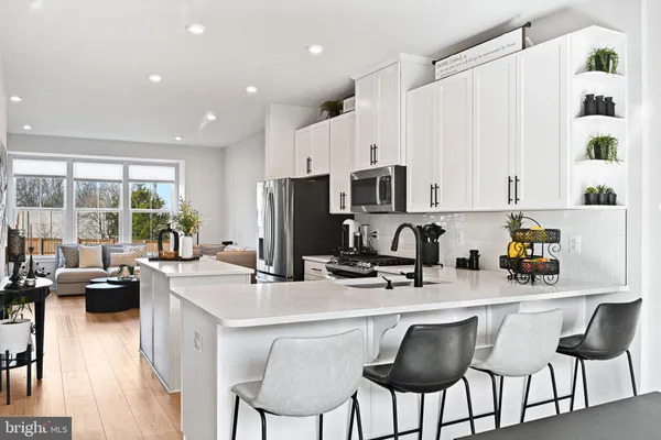$685,000 | 14008 Airfoil Road, Herndon, VA 20171