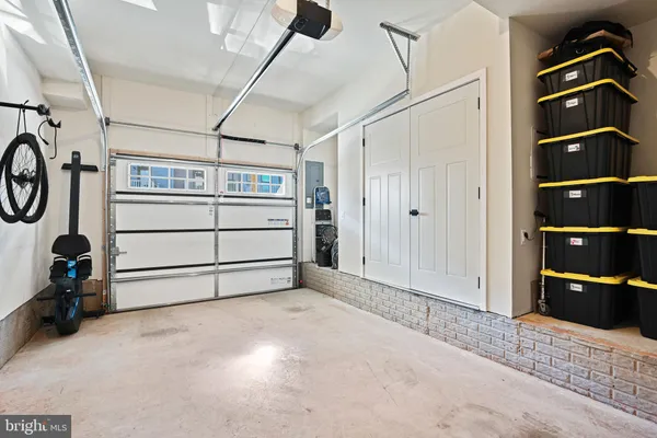 $685,000 | 14008 Airfoil Road, Herndon, VA 20171