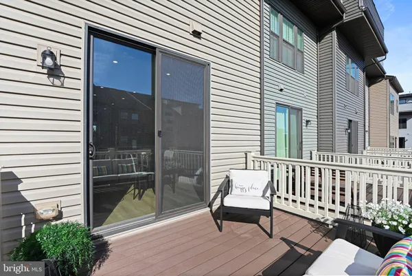 $685,000 | 14008 Airfoil Road, Herndon, VA 20171