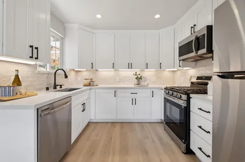 $1,788,000 | 3533 Pasadena Drive, San Mateo, CA 94403