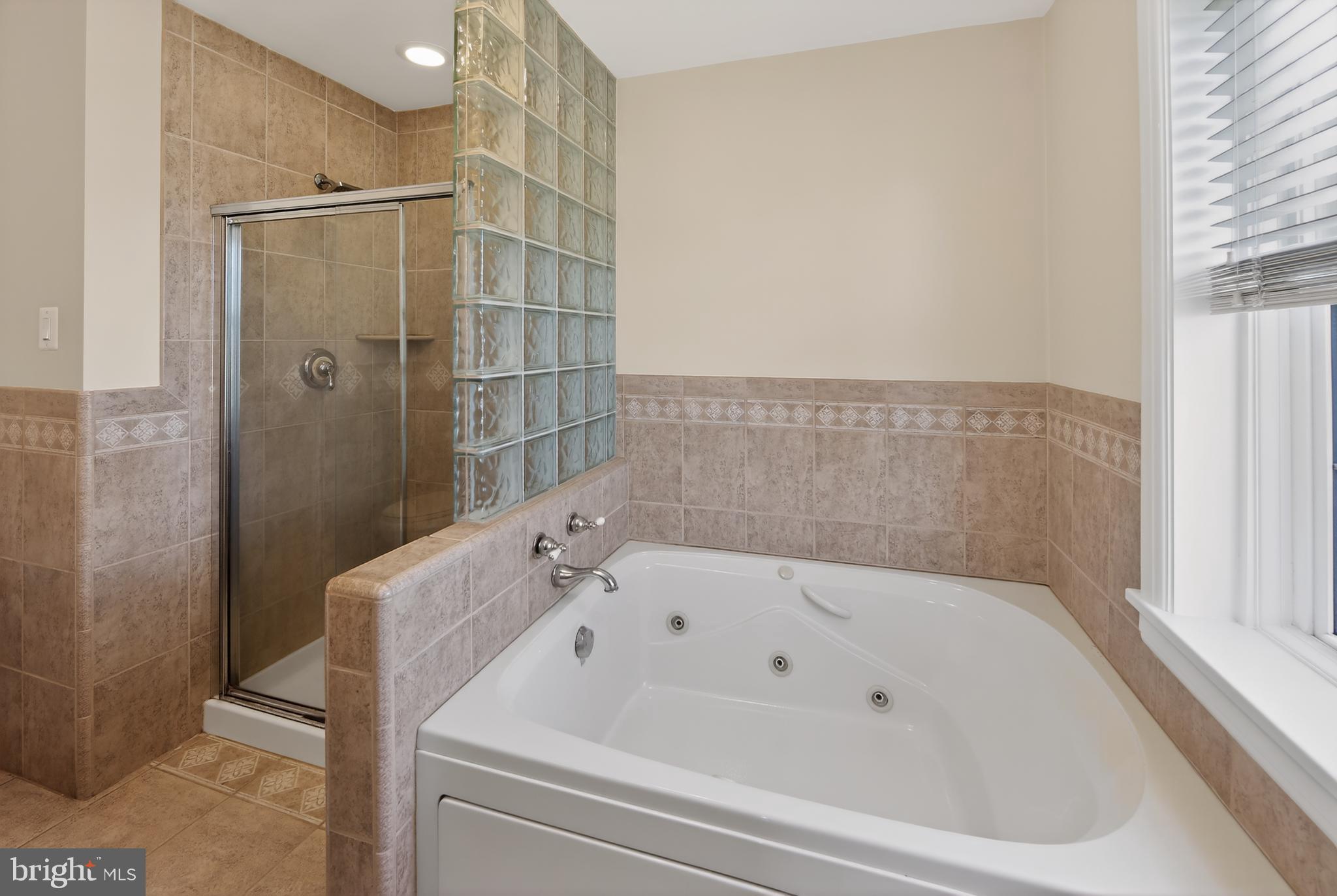 312 Conestoga Road Wayne, PA 19087 - Photo 22 of 53 Primary Bath