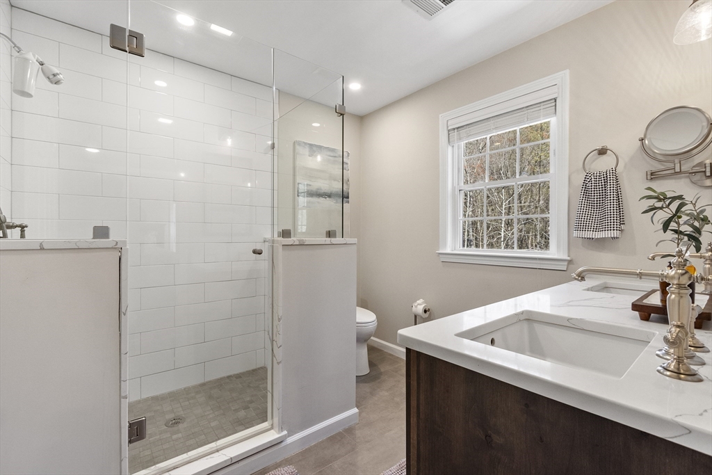 105 Dudley Road, Unit 105 Berlin, MA 01503 - Photo 17 of 34