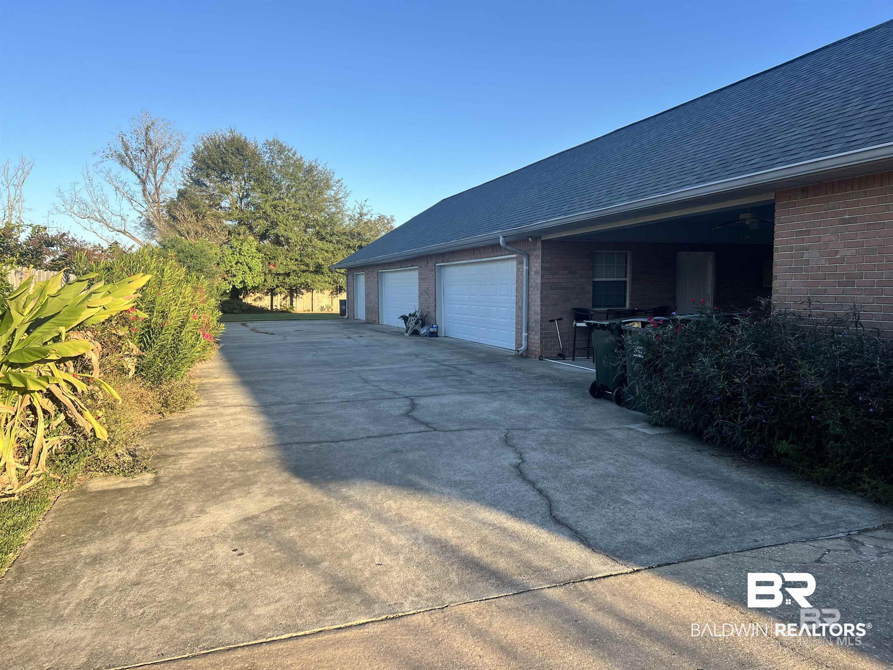 12664 Hunters Chase Foley, AL 36535 - Photo 60 of 62 5 Car Garage Side View