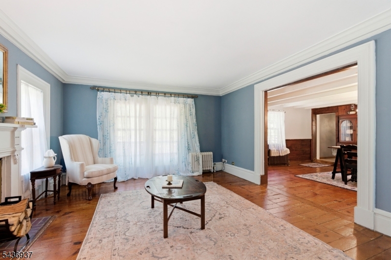 60 Pleasant Run Road Flemington, NJ 08822 - Photo 5 of 48