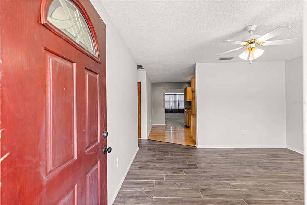 11651 Southeast 72nd Terrace Road Belleview, FL 34420 - Photo 9 of 52 Gallery Image 9