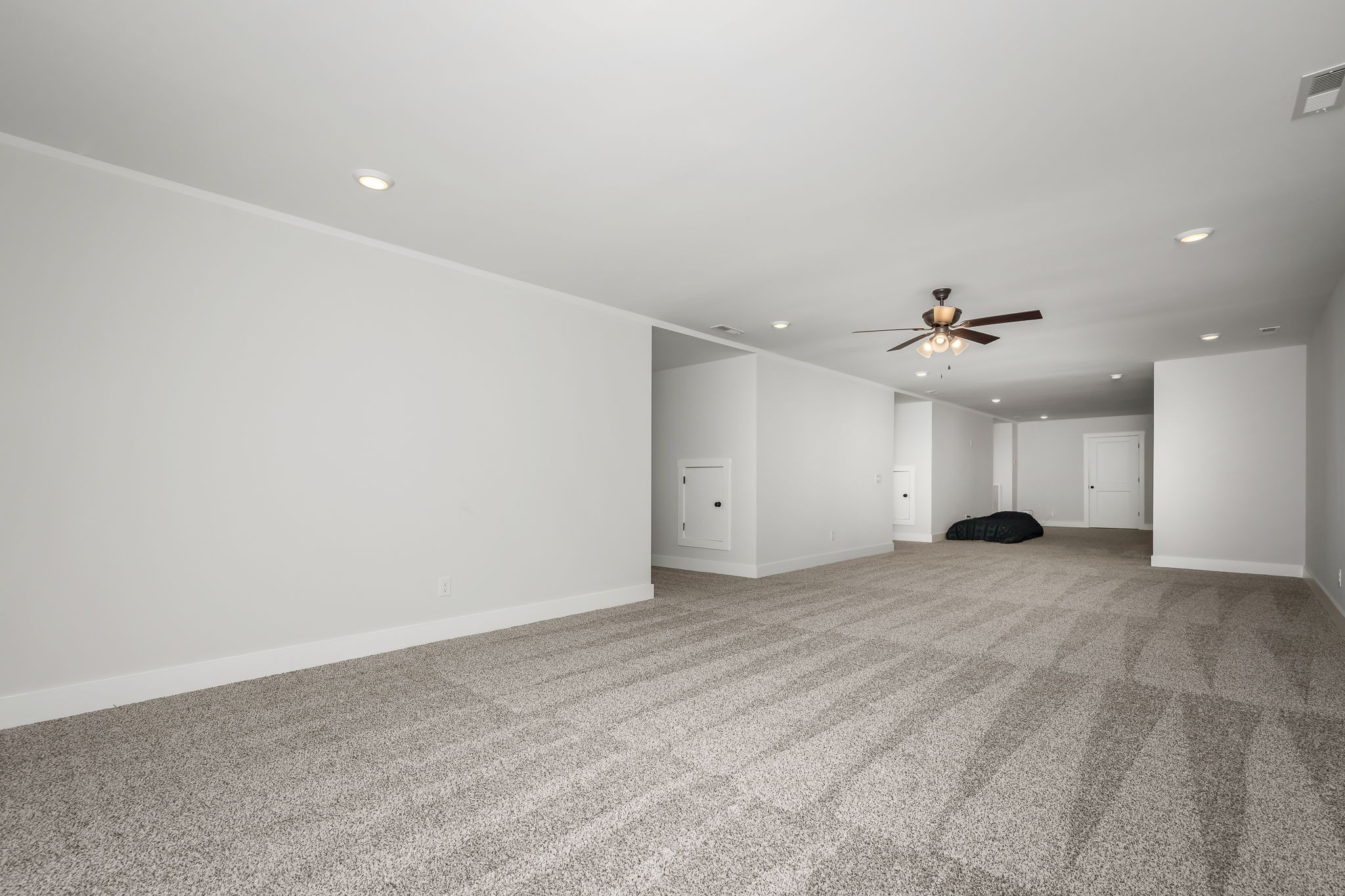 3880 Short Mountain Road Woodbury, TN 37190 - Photo 30 of 56 a view of a livingroom with a ceiling fan and window
