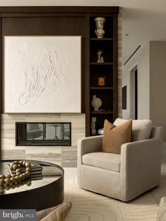 $3,150,000 | 500 Walnut Street, Unit 701, Philadelphia, PA 19106