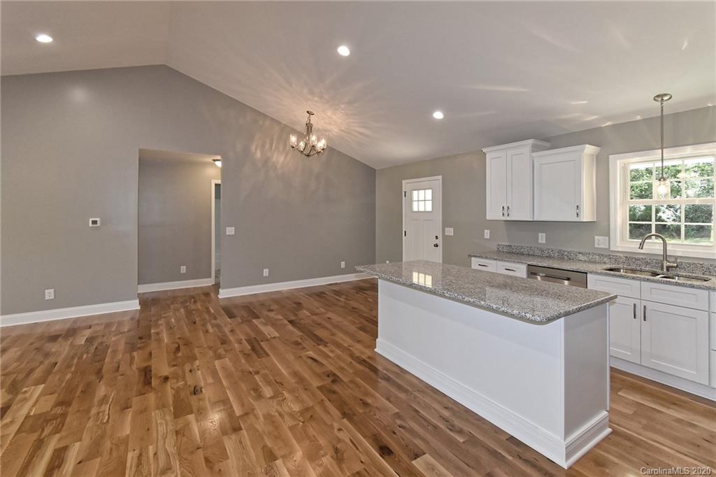 2638 Southside Road Lincolnton, NC 28092 - Photo 4 of 43 Gallery Image 4
