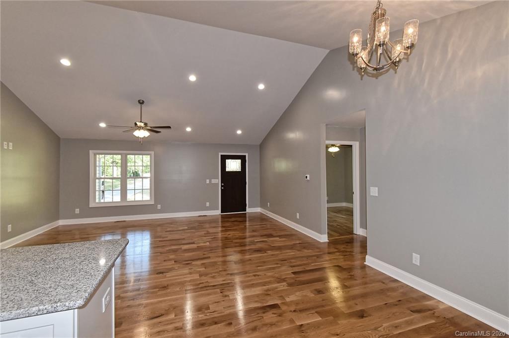 2638 Southside Road Lincolnton, NC 28092 - Photo 6 of 43 Gallery Image 6