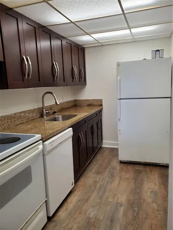 $1,750 | 1230 Northeast 139th Street, Unit 409, North Miami, FL 33161