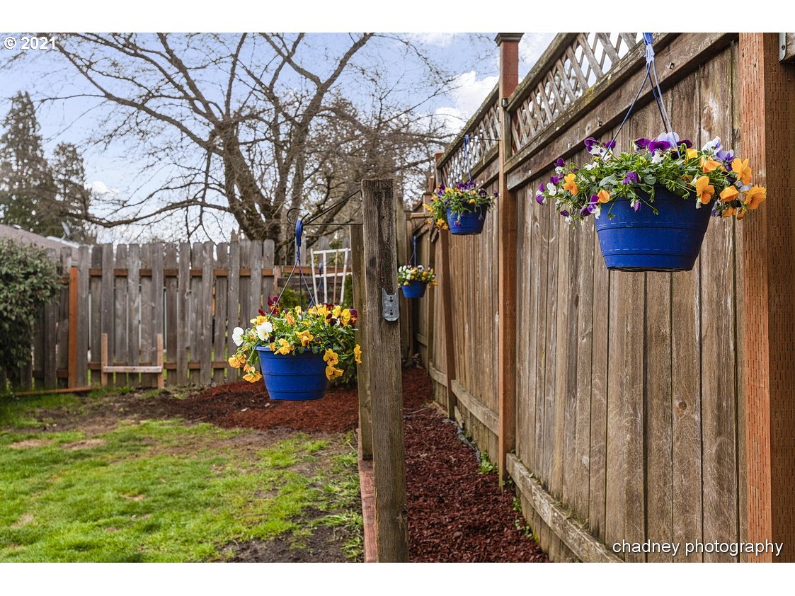 2736 Southeast Palmquist Road Gresham, OR 97080 - Photo 22 of 23