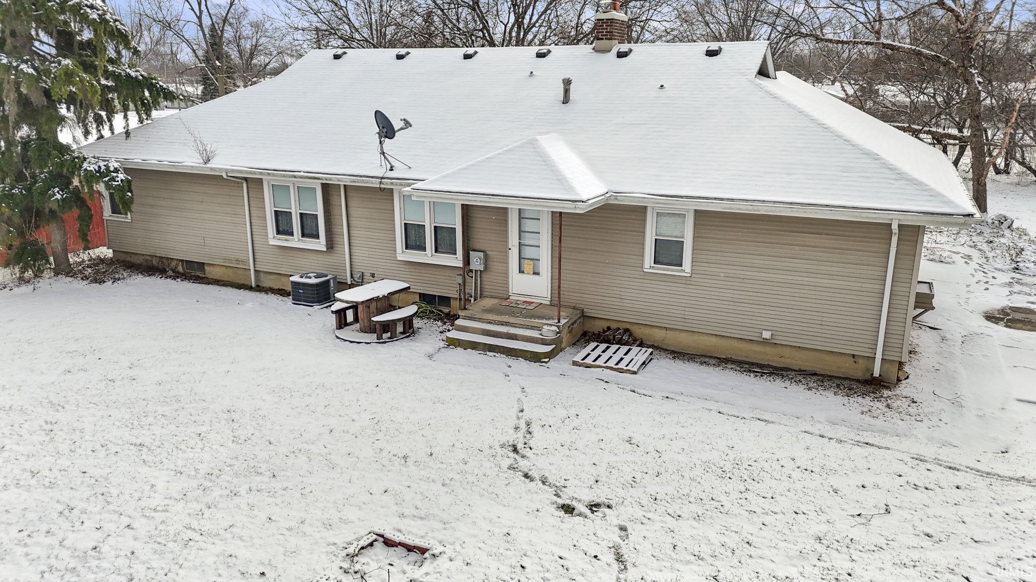 1622 Lower Huntington Road Fort Wayne, IN 46819 - Photo 23 of 27